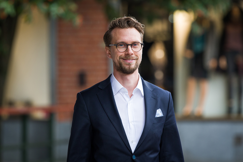 Foto CarlstadsAdvokatbyrå_porträtt Karl Vieweg Bigtail